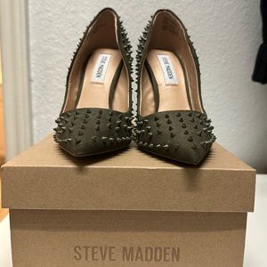 Steve Madden Pumps